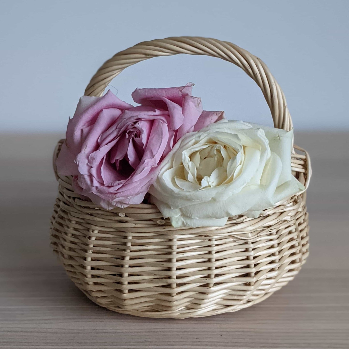 Small wicker basket - French Address