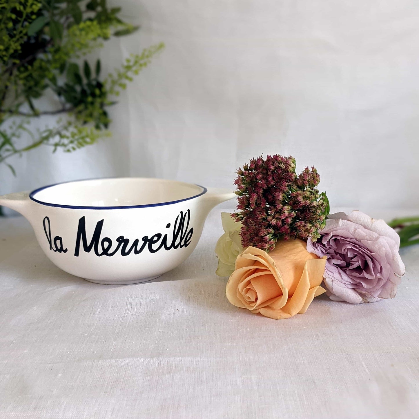 Set of 2 French bowls for moms - French Address