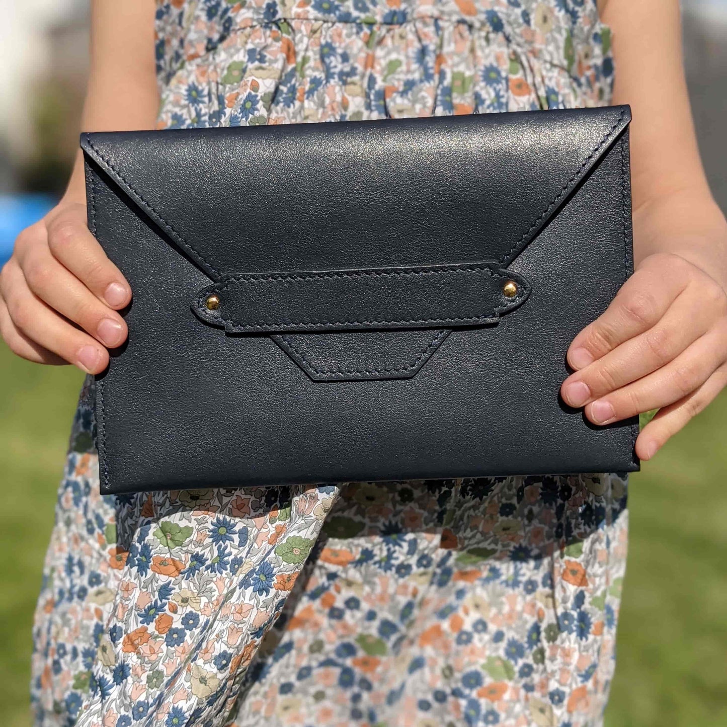 Leather pouch - dark blue - French Address