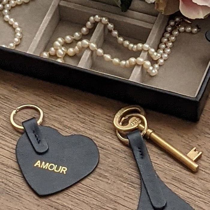 Leather keychain Love - dark blue - French Address