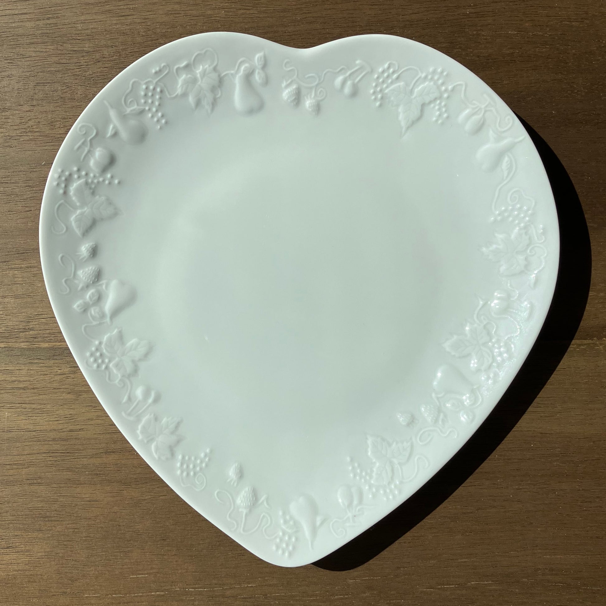 Vintage heart shaped platter - French Address