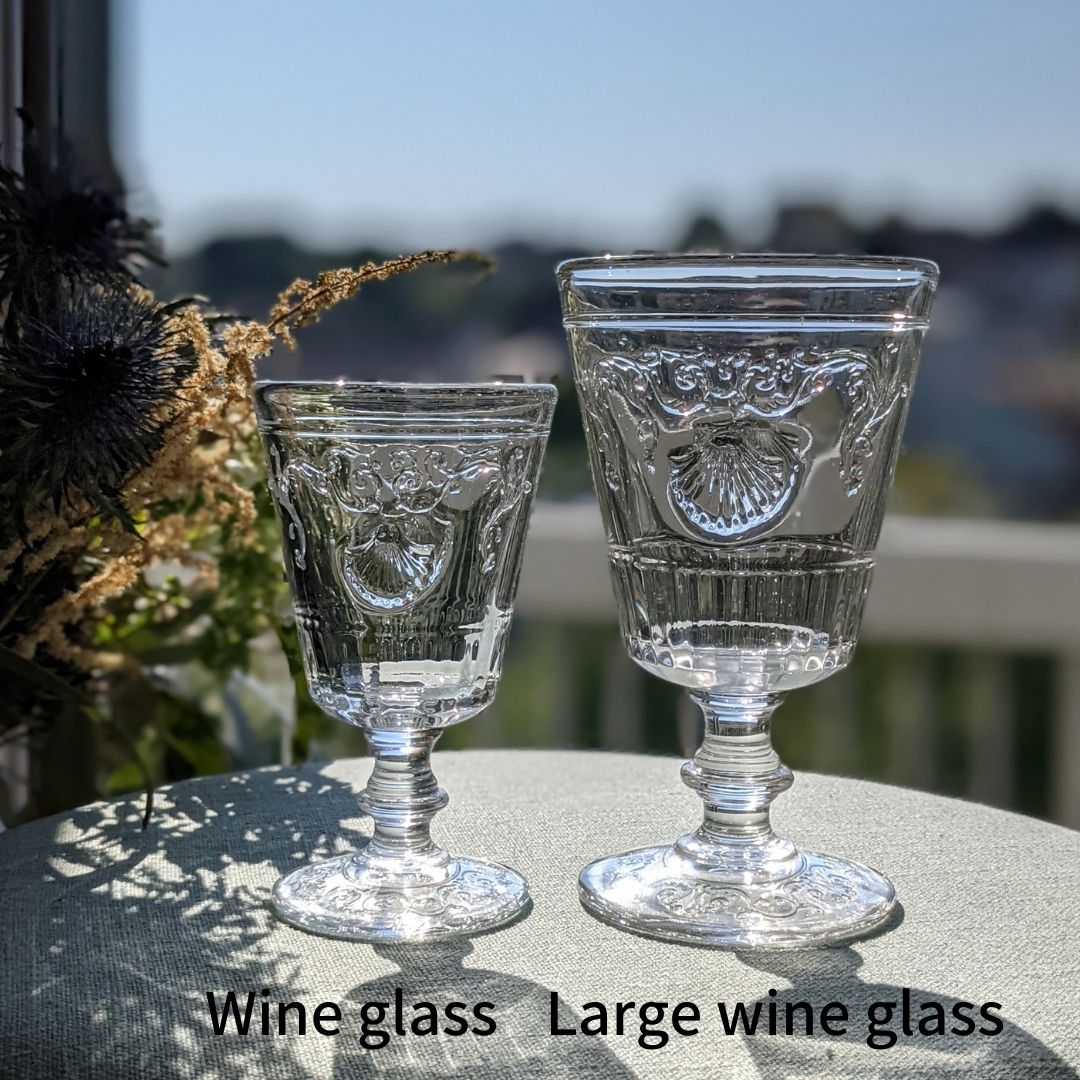 Set of 2 French wine glasses with Versailles design – French Address
